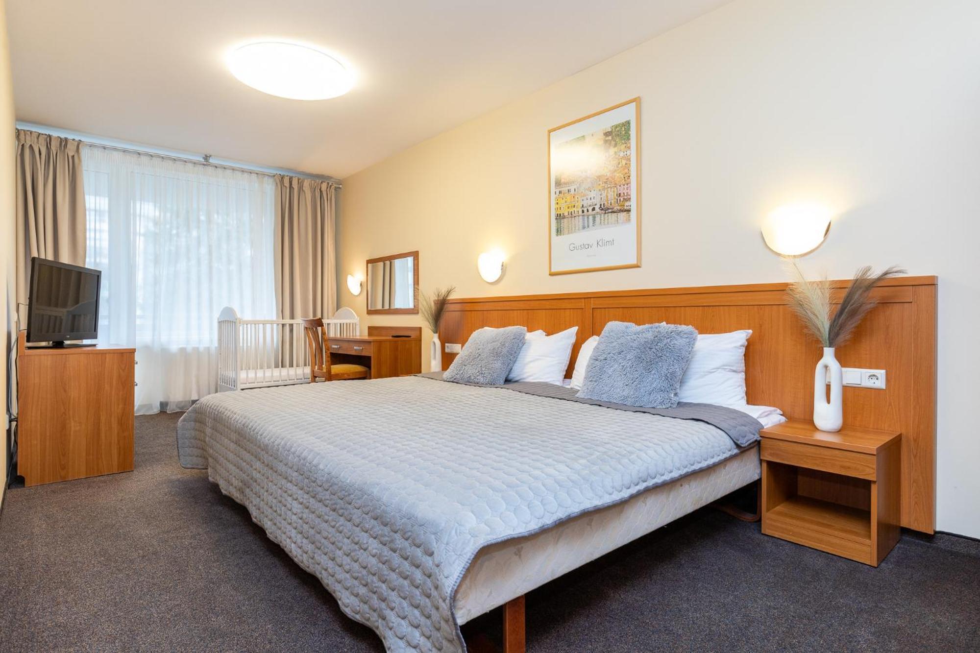 Alkos Namu Apartamentai Паланга Екстер'єр фото