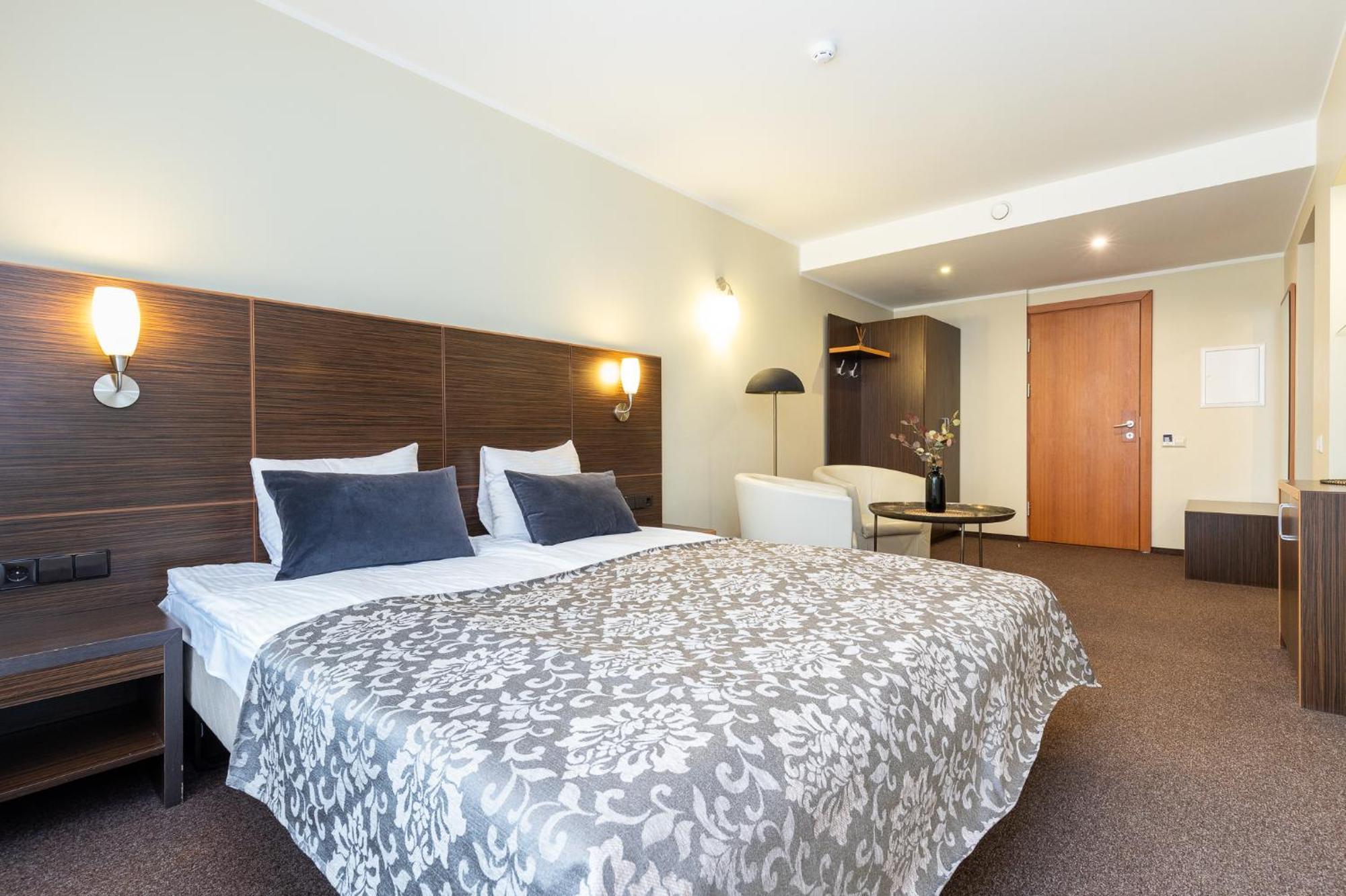 Alkos Namu Apartamentai Паланга Екстер'єр фото