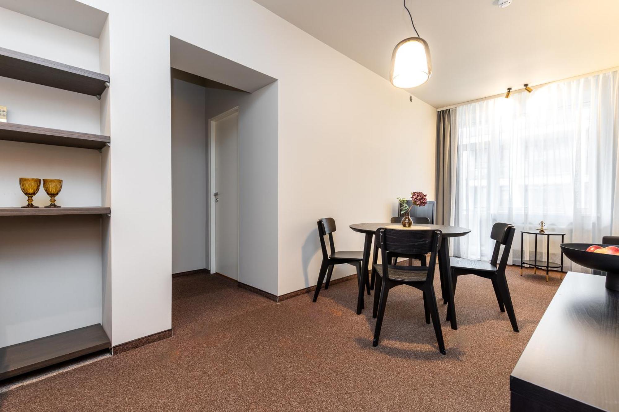 Alkos Namu Apartamentai Паланга Екстер'єр фото