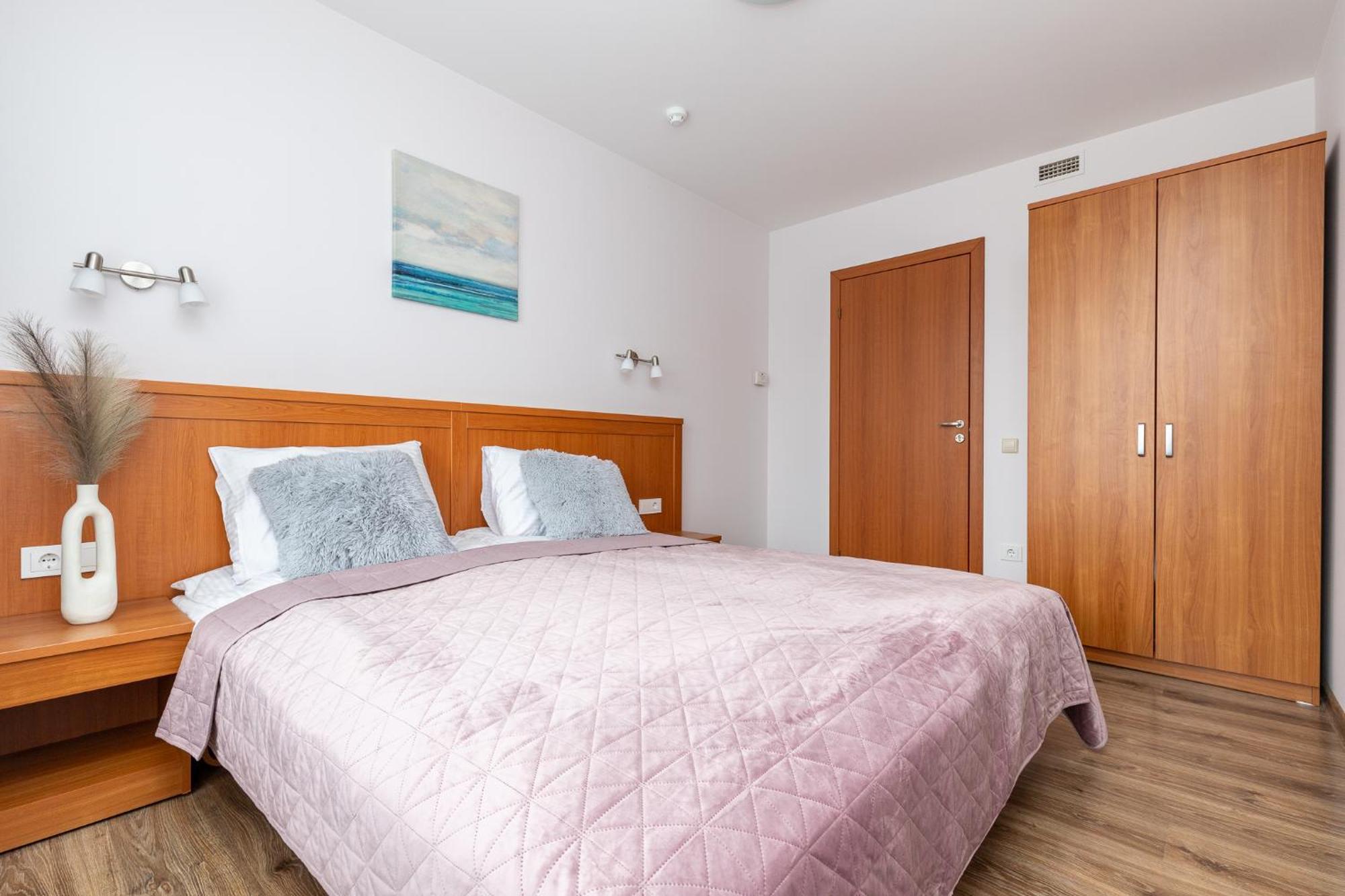 Alkos Namu Apartamentai Паланга Екстер'єр фото