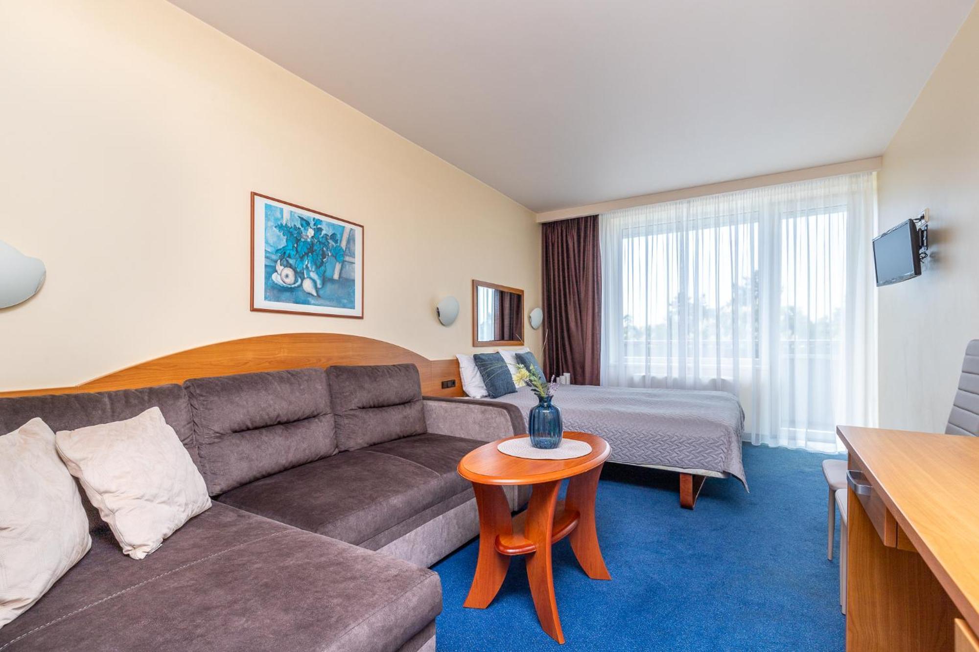 Alkos Namu Apartamentai Паланга Екстер'єр фото
