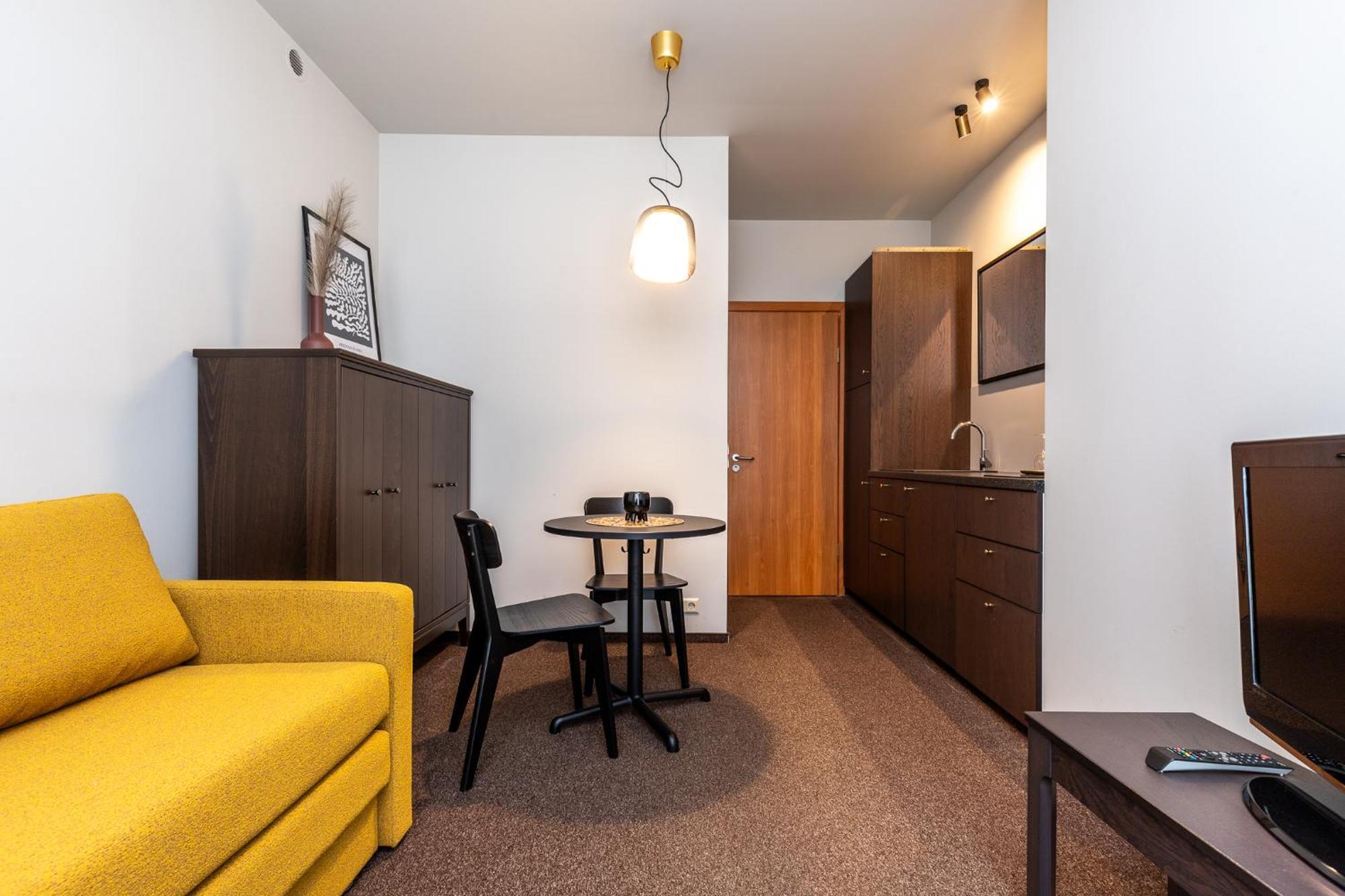 Alkos Namu Apartamentai Паланга Екстер'єр фото